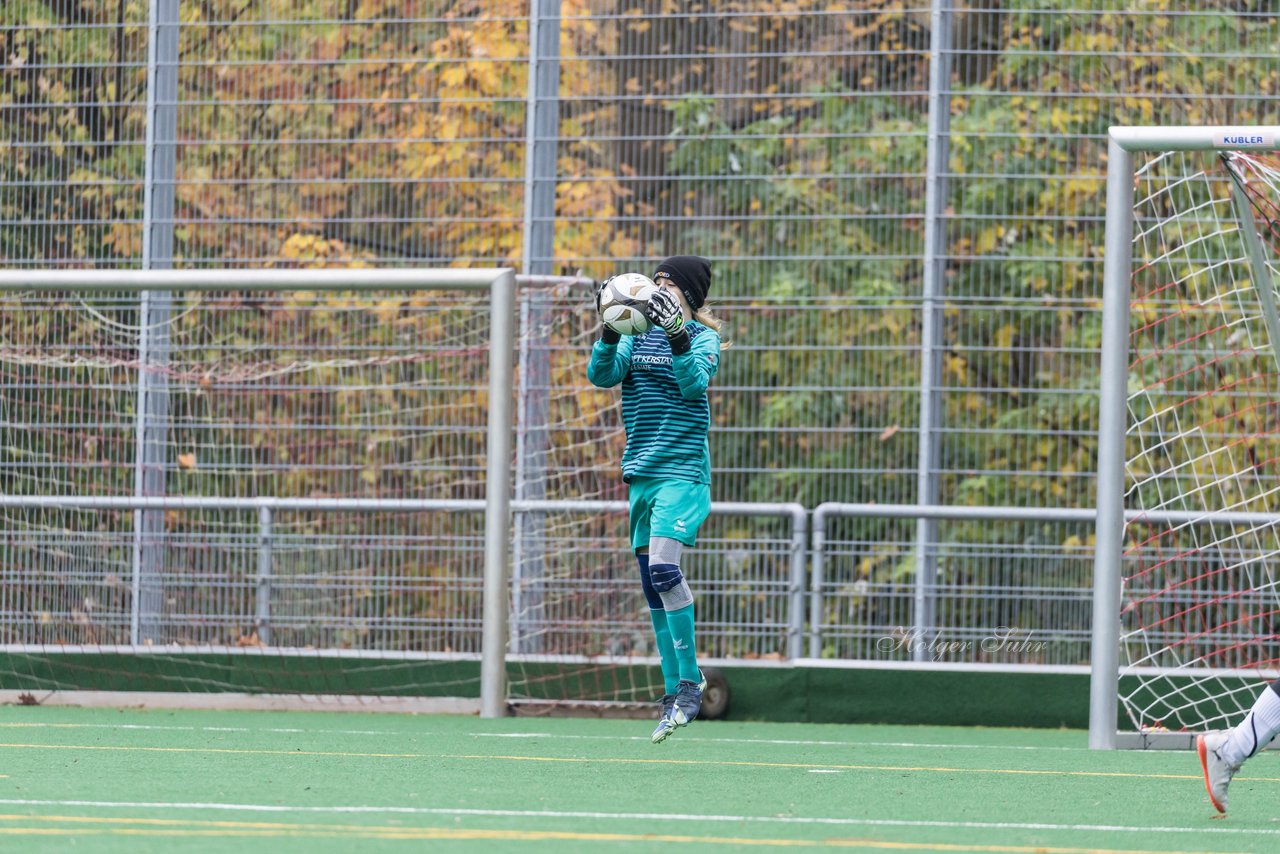 Bild 103 - wCJ VfL Pinneberg - Eimsbuettler TV : Ergebnis: 0:3